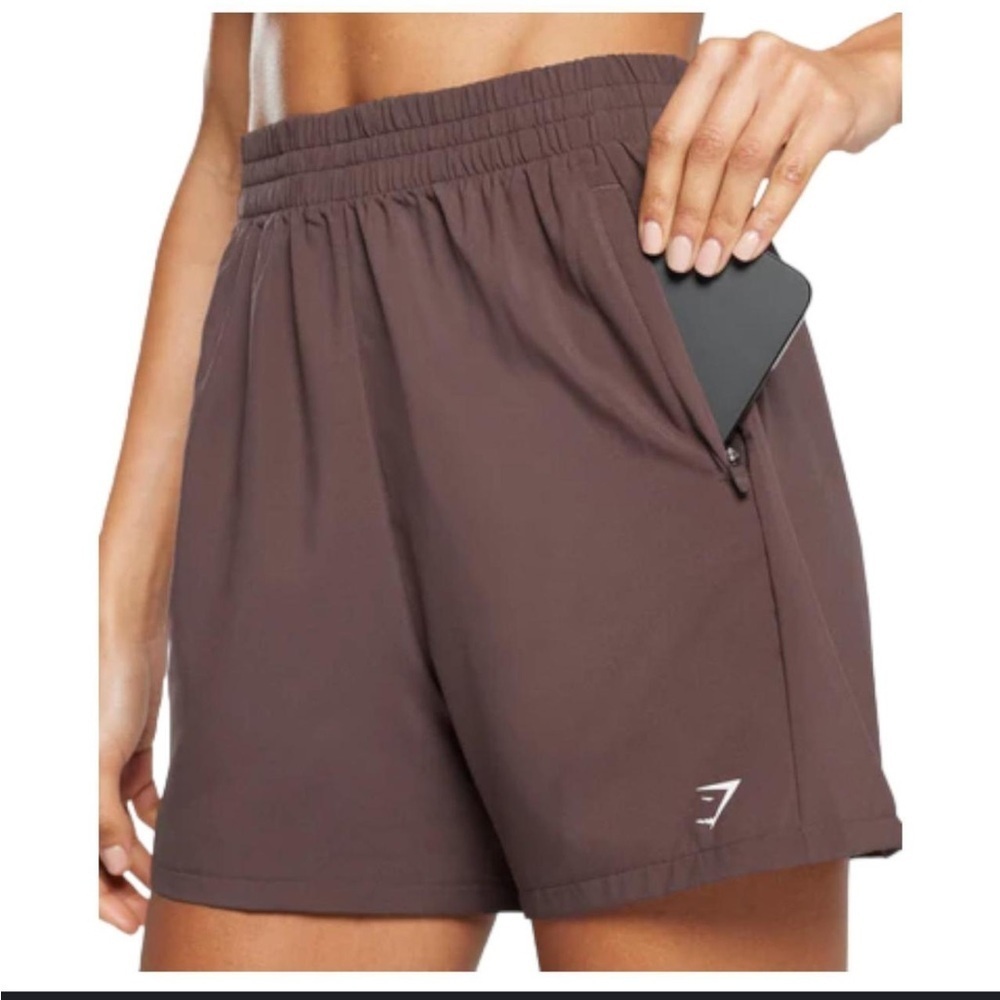 GYMSHARK- burgundy shorts